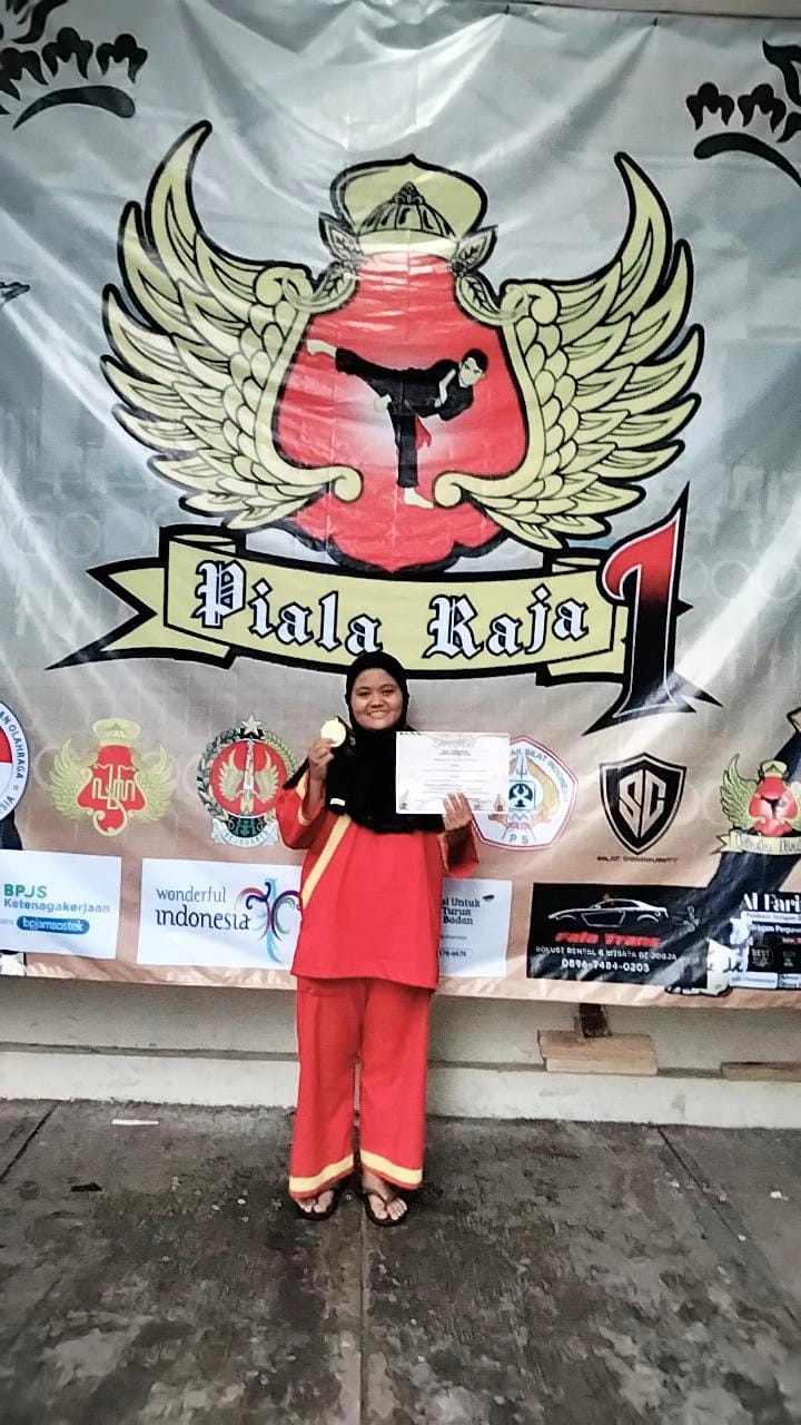 Juara 1 Pencak Silat tingkat Provinsi Juara 1 Pencak Silat tingkat Provinsi